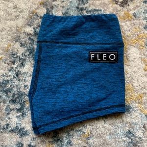 Blue Fleo shorts size M